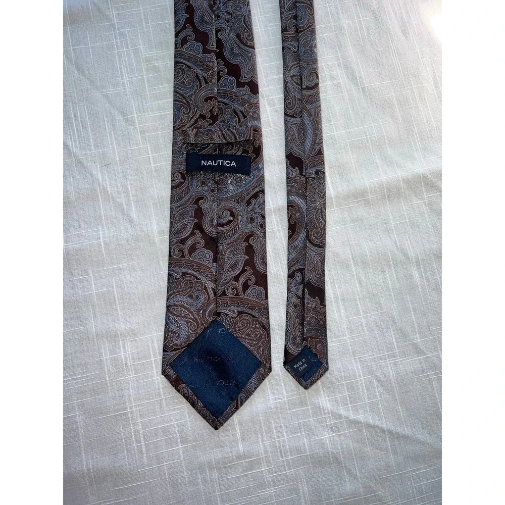 Nautica‎ Brown Paisley Tie 100% Silk